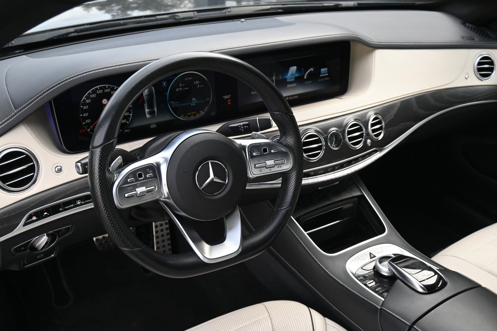Fahrzeugabbildung Mercedes-Benz S400d Lang 4Matic*AMG*Vollausstattung