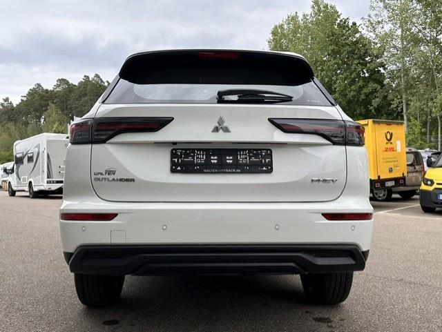 Mitsubishi Plug-in Hybrid Outlander