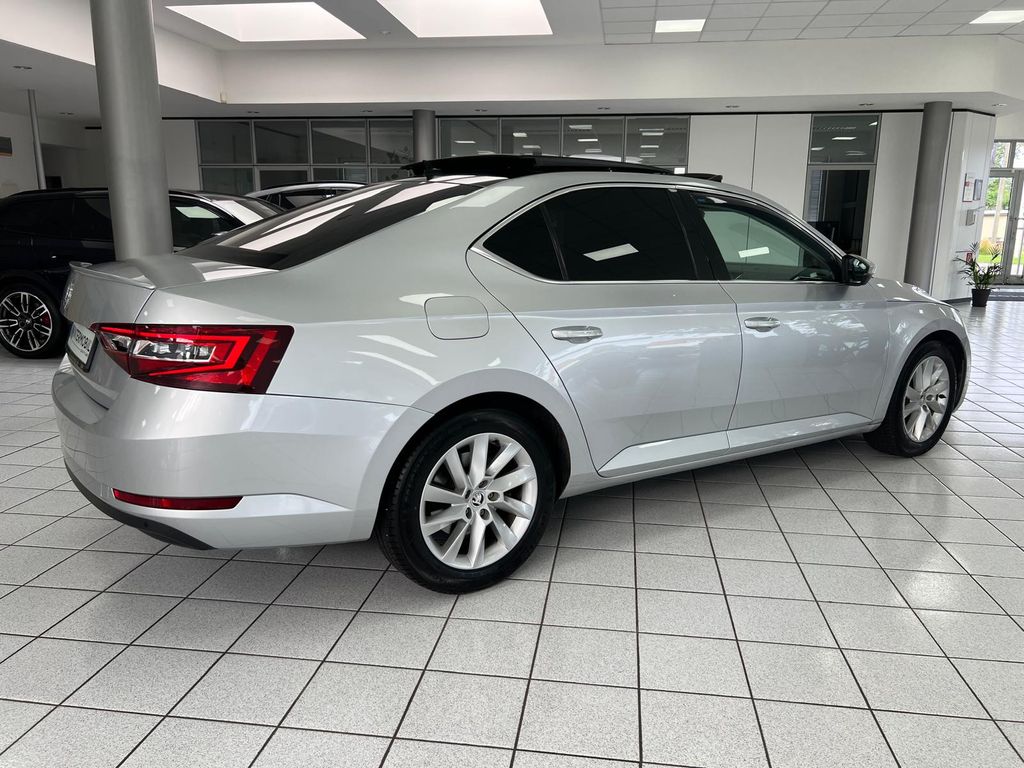Skoda Superb 2.0 TDI Style Pano*Memory*KAM*NAV*CarPlay