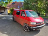 Volkswagen T4 flexibler Camping Ausbau Transporter  - rote Volkswagen T4 andere