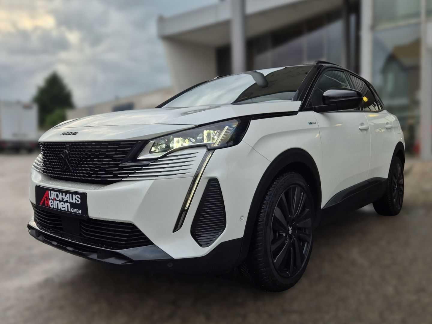 Fahrzeugabbildung Peugeot 3008 Hybrid 225 GT El. Panodach Navi Leder Digit