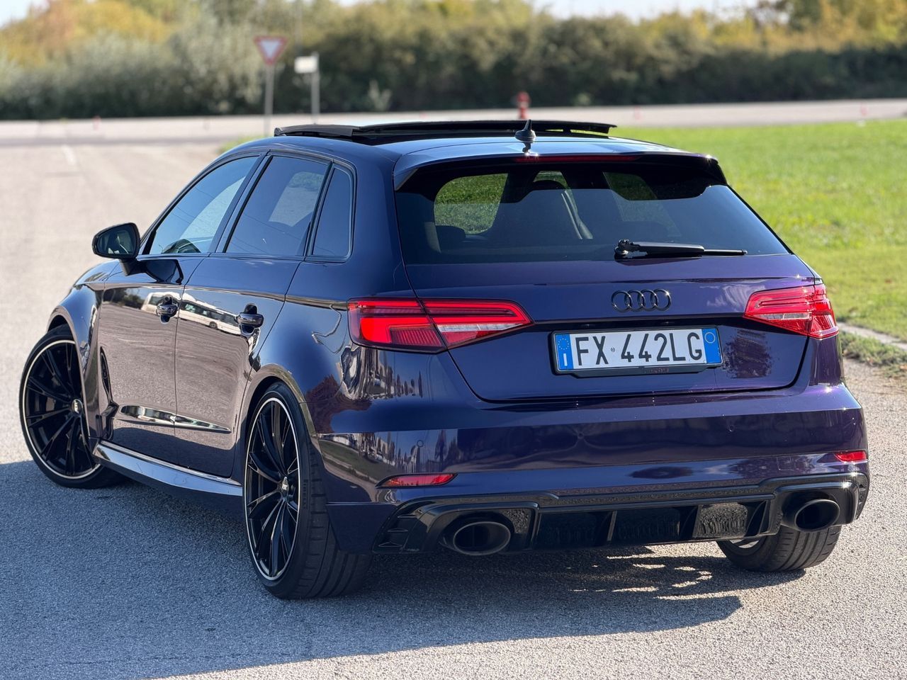 Audi A3 RS 3 Quattro imagem 3