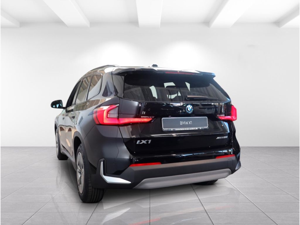 BMW iX1 - Bild 4