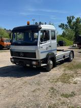 Mercedes-Benz 817
