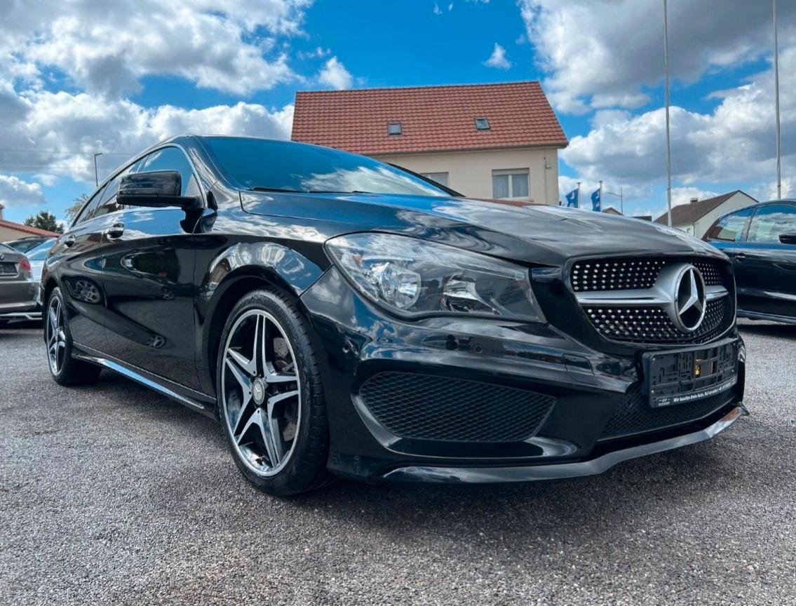 Mercedes-Benz CLA 220d AMG 7G + SHZ + LEDER + TEMP