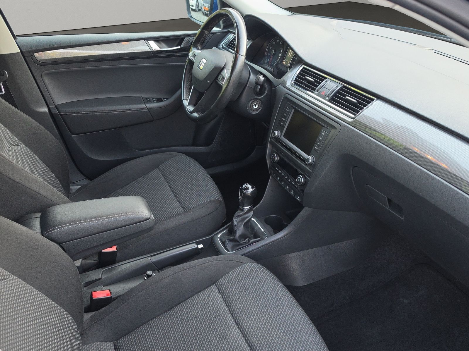 Fahrzeugabbildung SEAT Toledo Style TÜV SERVICE NEU