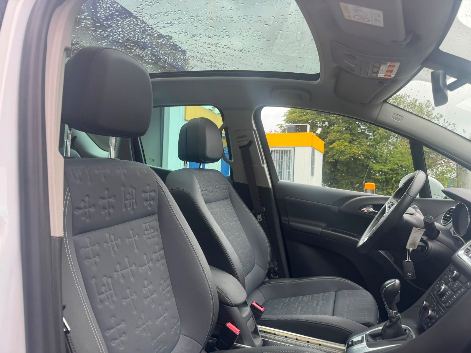 Fahrzeugabbildung Opel Meriva B Innovation Panorama+Klima