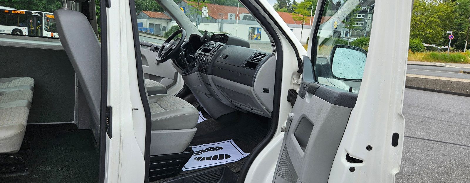 VW T5 Transporter 5-Sitzer AHK
