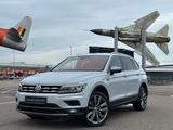 Volkswagen Tiguan Allspace Highline 4Motion/360°Kamera