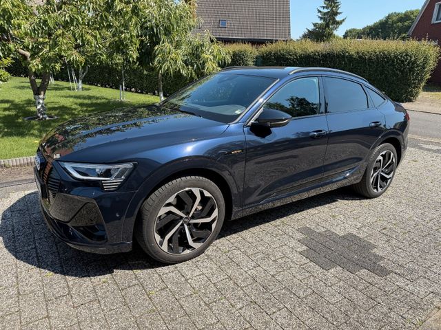 AUDI e-tron Sportback 55 quattro S line Navarra Blau