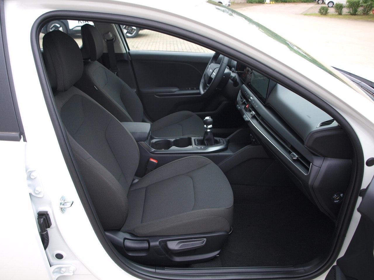 Kia K4 1.0 T 115 LED KAMERA SMART 2xPDC KAMERA NAVI
