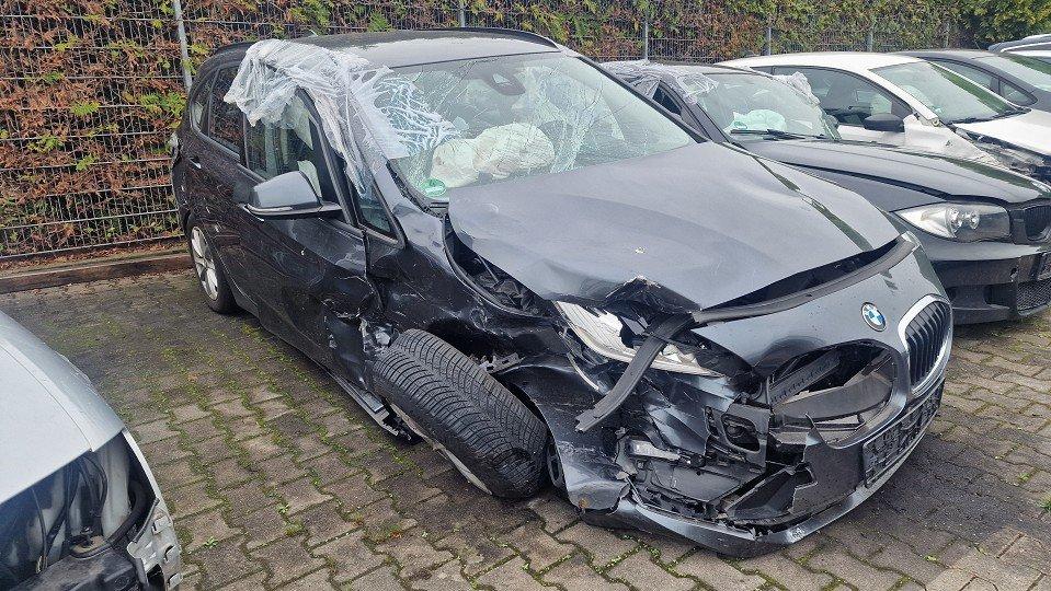 BMW 218i Active Tourer *Unfallschaden*