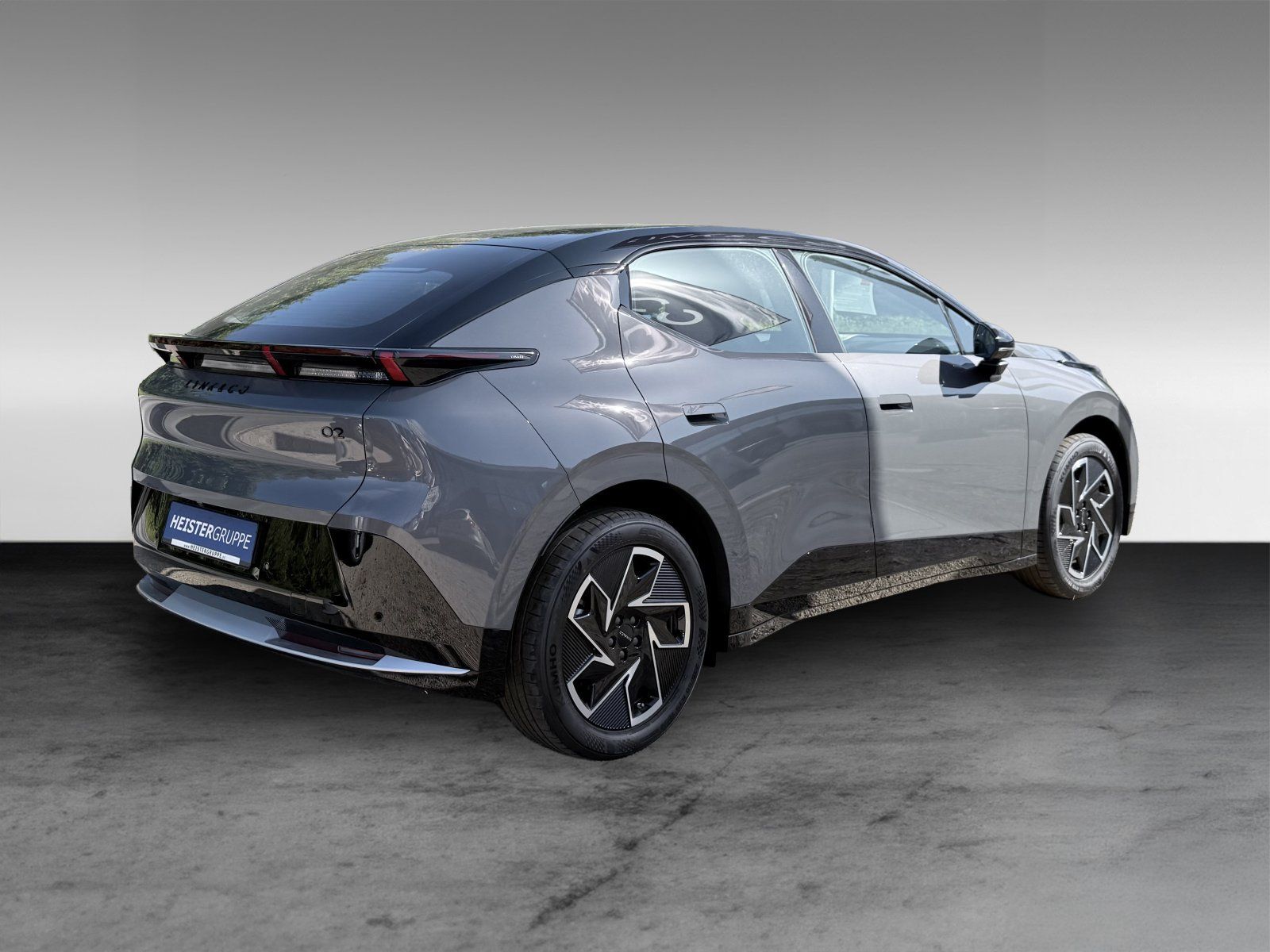 Lynk & Co 02