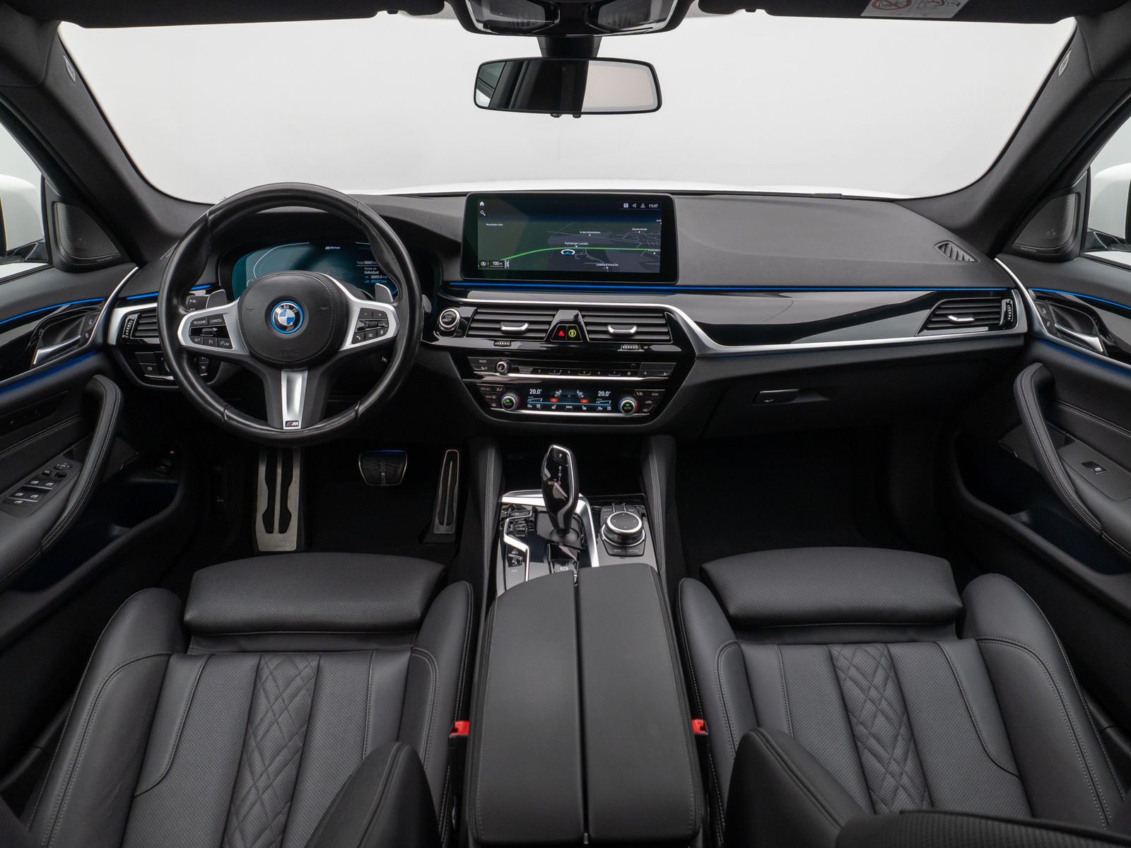 Fahrzeugabbildung BMW 530e xD M Sport 360°Laser HUD DAB H/K AHK Komfor