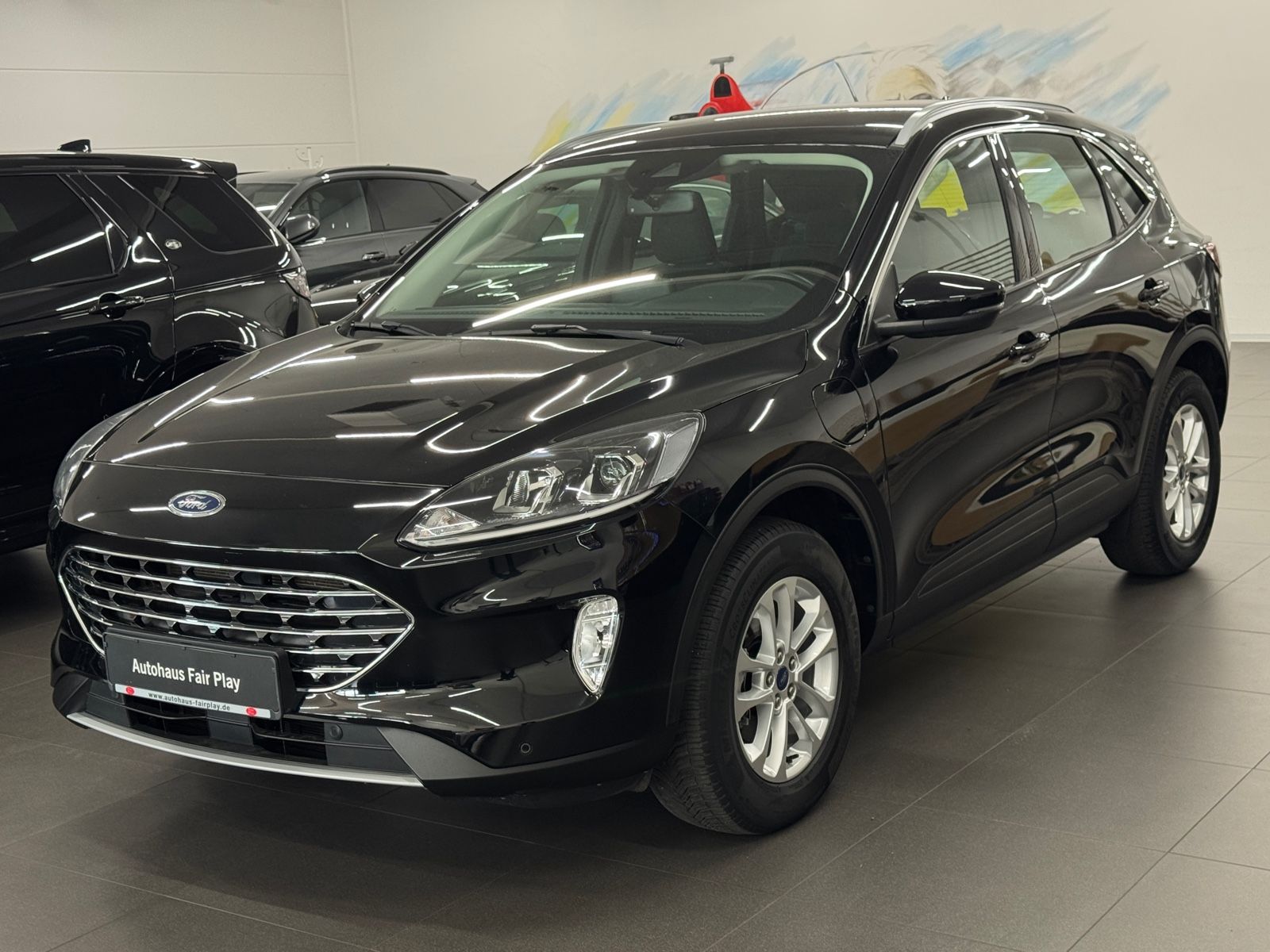 Ford Kuga - 1