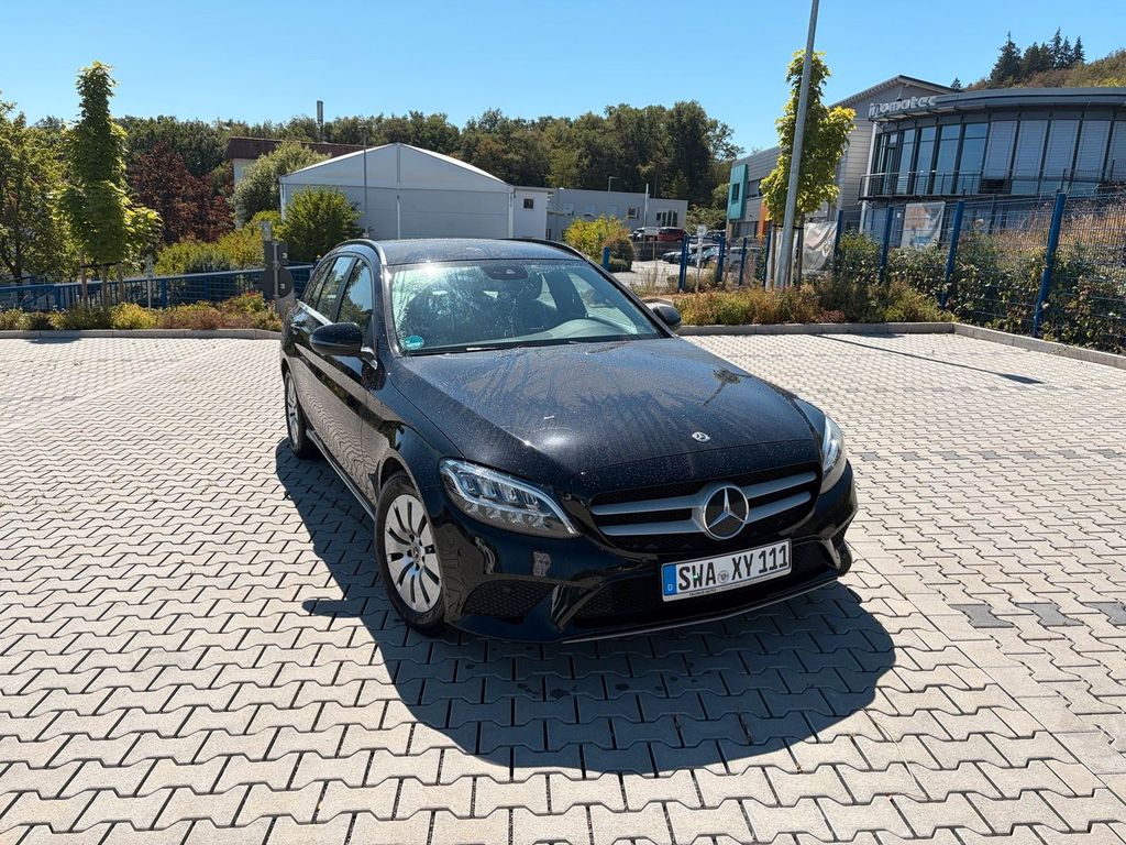 Image of Mercedes-Benz C 220