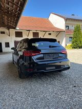 Audi A3 2.0 TFSI S tronic quattro design Sportb. ... - Audi A3 mit Benzin-Antrieb: Leder, Navigationssystem, Limousine, 3.2