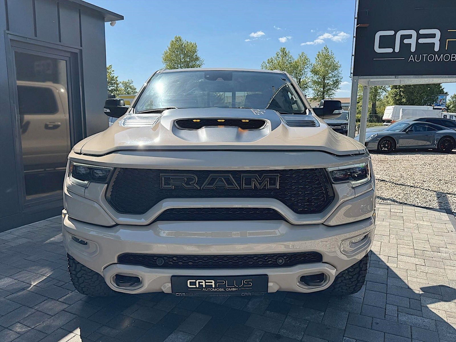 Fahrzeugabbildung Dodge RAM 5.7 V8 HEMI TRX Style OFFROAD 4x4 12Zoll LED