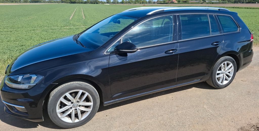 Image of Volkswagen Golf