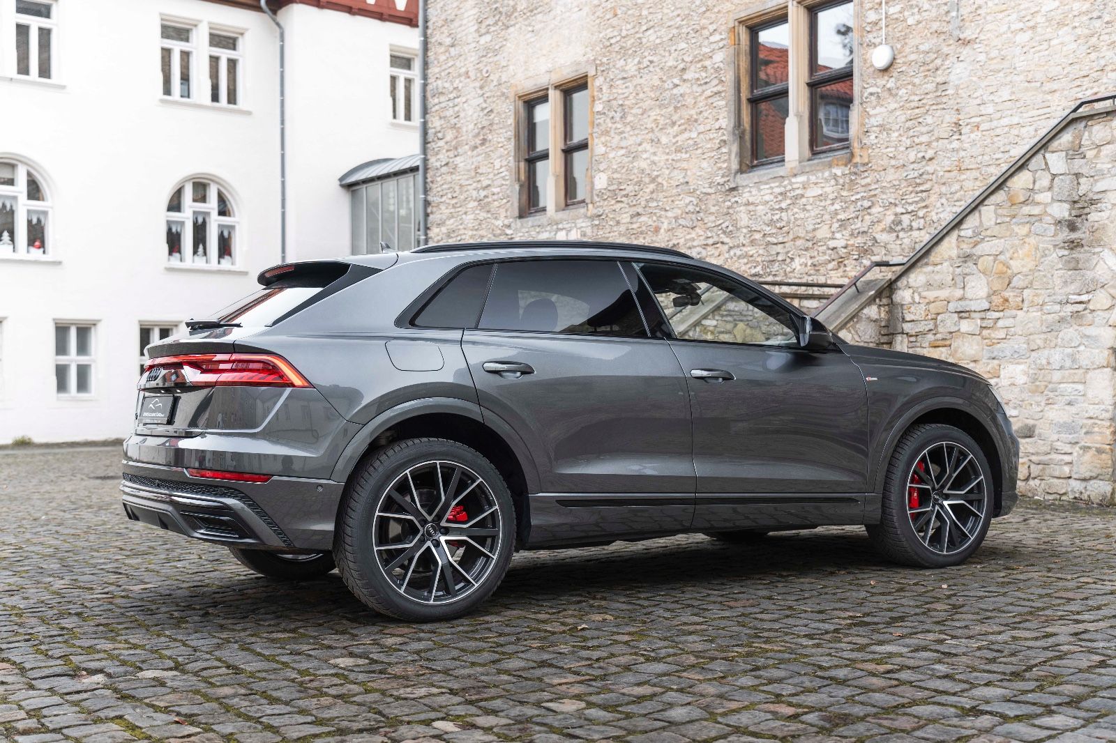 Fahrzeugabbildung Audi Q8 50 TDI quattro S-LINE TOTW DSP MATRIX PDC