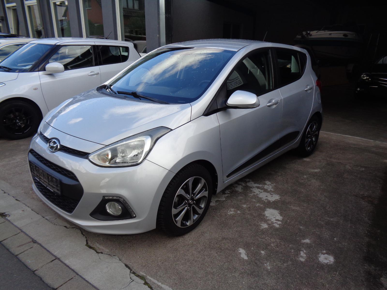 Hyundai i10 Style Automatic Klimaautom. AHK PDC 82 TKm
