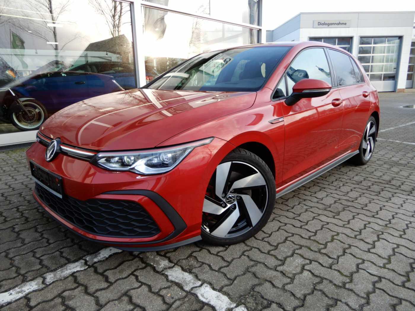 Volkswagen Golf VIII 2.0 TSI DSG GTI