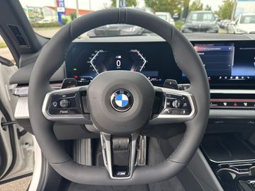 BMW 520d xDrive M Sportpaket Head-Up HK HiFi DAB