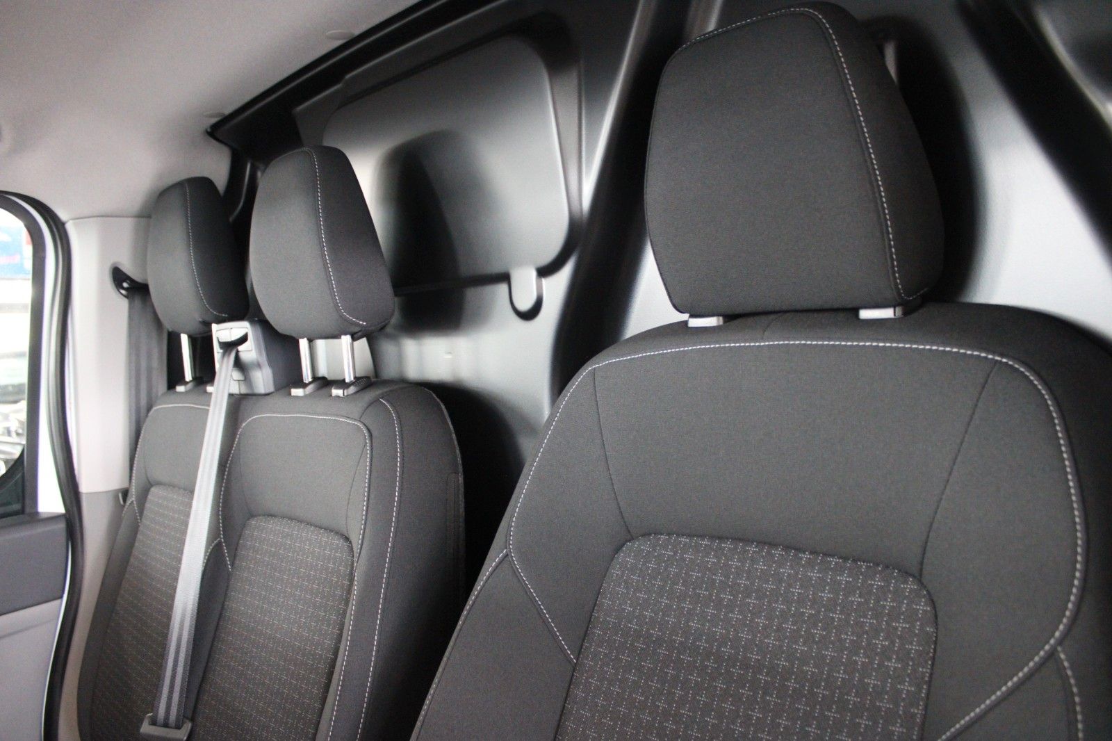 Fahrzeugabbildung Ford Transit Custom TREND PHEV L1 LED NAVI Technolog