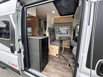 Sunlight Cliff X 640 RT Dieselheizung Digital Paket LED