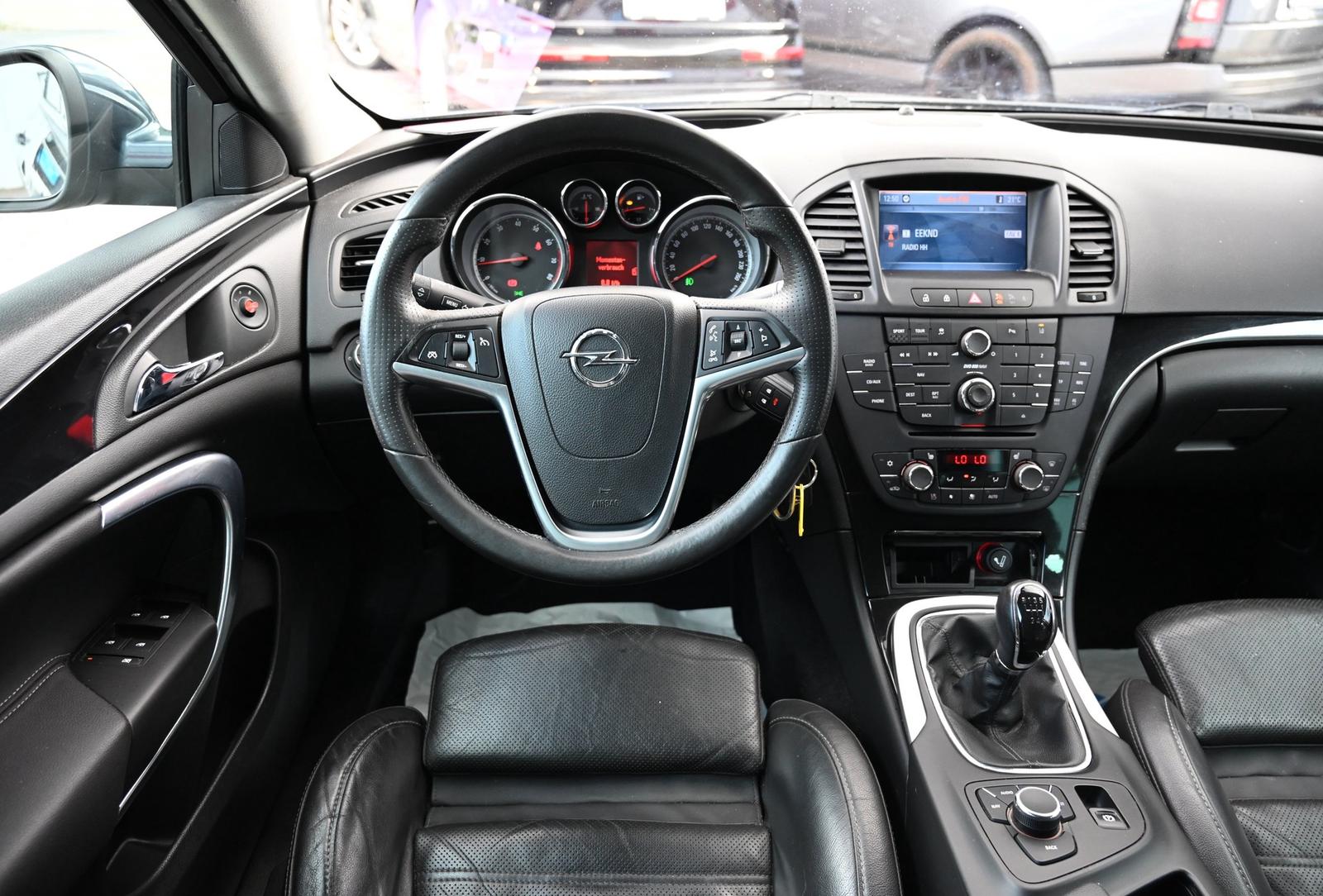 Opel Insignia A Sports Tourer Sport NaviDVD*BiXenon*
