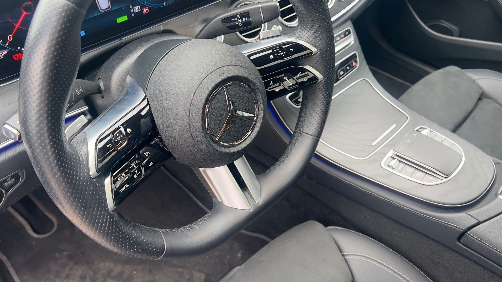 Fahrzeugabbildung Mercedes-Benz MIETKAUF*E 200 T-Modell AMG Line*MIETKAUF