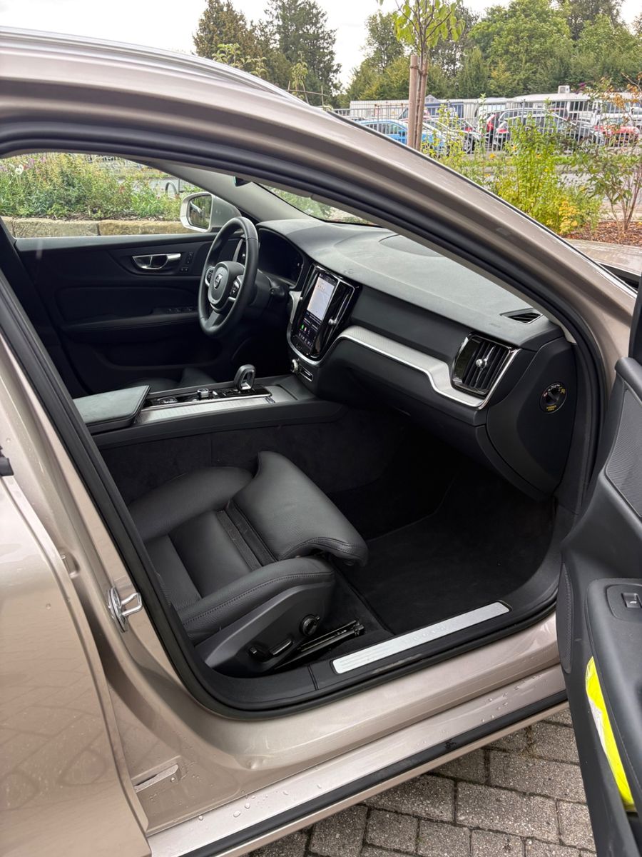 Foto 6 von VOLVO V60