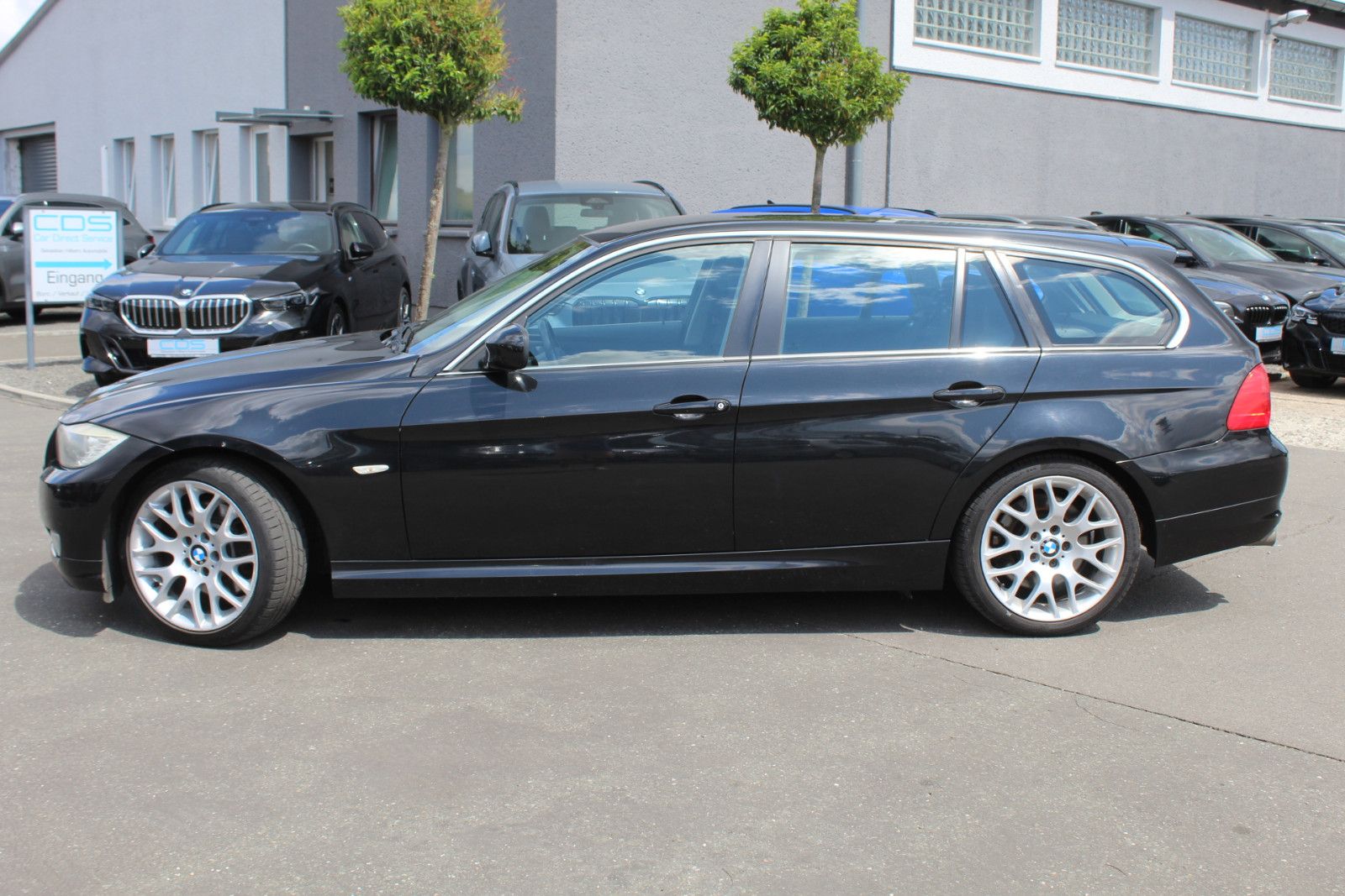 BMW BMW 325d Tour. Aut. +AHK+PDC+Tempo.+18 Zoll