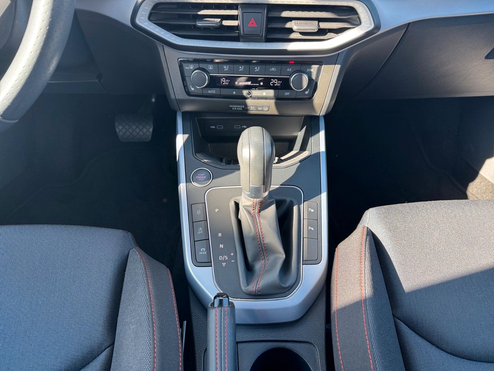 Fahrzeugabbildung SEAT Arona FR 1.5 TSI