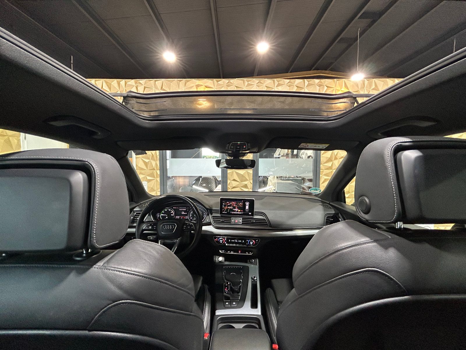 Fahrzeugabbildung Audi Q5 50 TFSI e quattro sport/S-LINE/PANO/ACC78-FAC