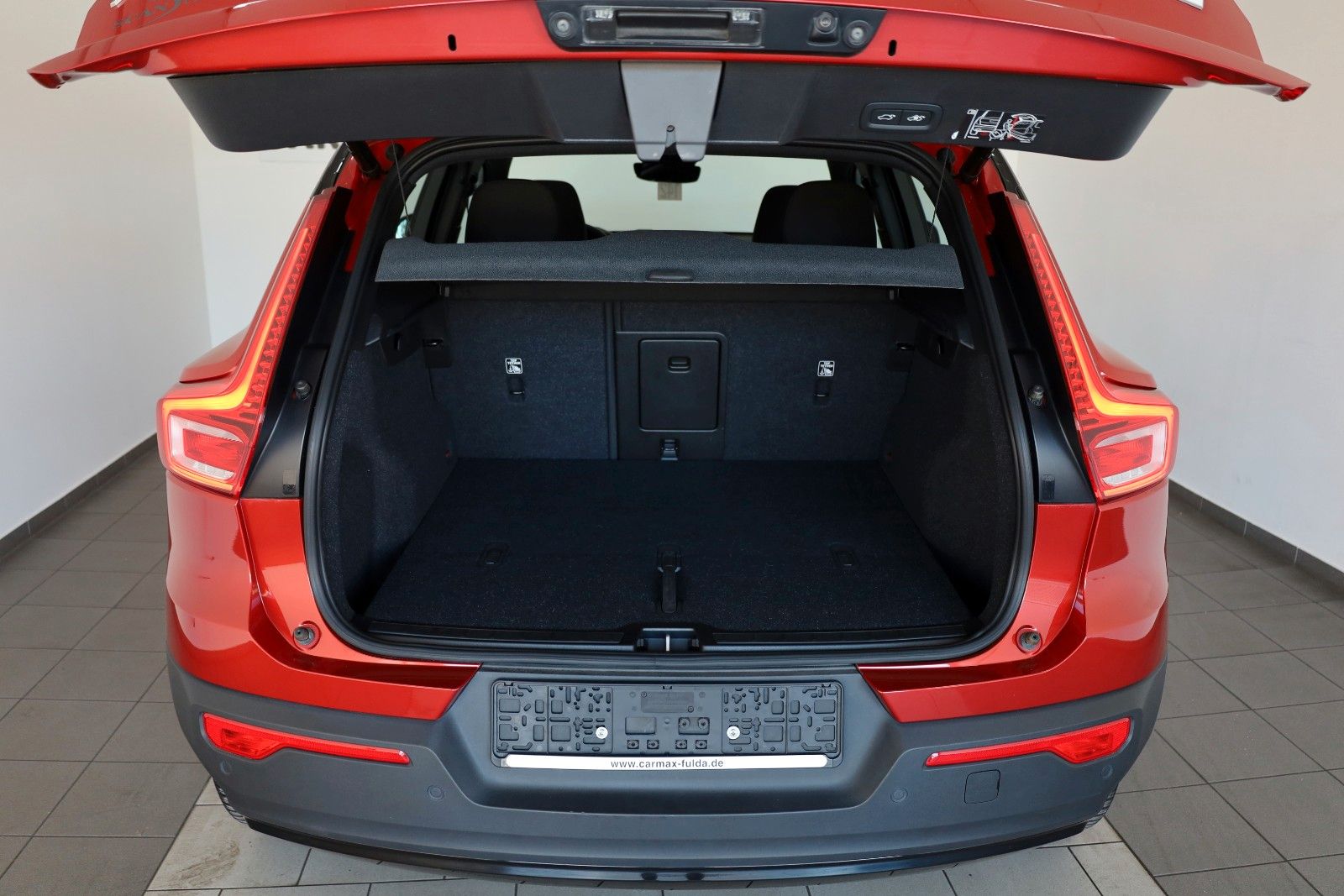 Fahrzeugabbildung Volvo XC40 Plus Recharge,Navi,LED,SH,Kamera,ACC,