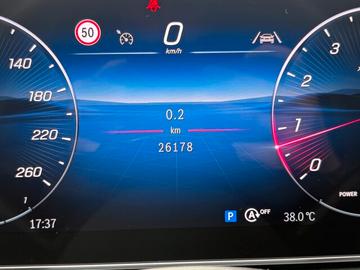 2024 Mercedes-BENZ C 180 — миниатюра 18