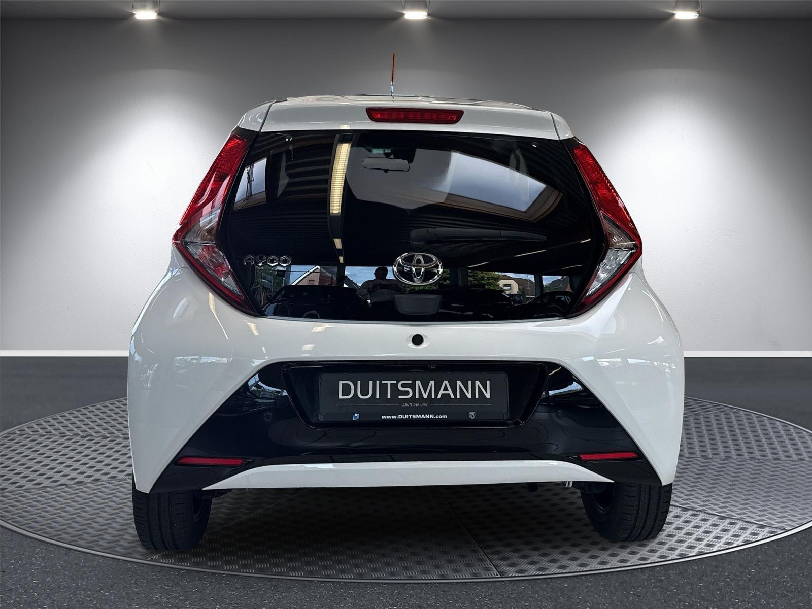 Toyota AYGO x-Play- Faltdach-Neuer-TÜV-8 fachbereift-Ka