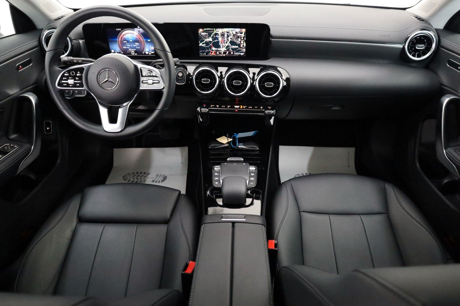 Fahrzeugabbildung Mercedes-Benz CLA 250e SB Progressive,Leder,Navi,LED,Kamera+WR