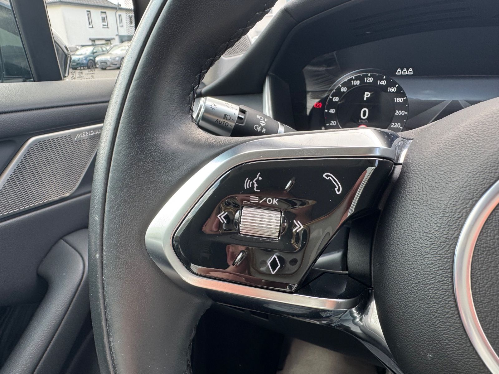 Fahrzeugabbildung Jaguar I-PACE 400 AWD/Black-Pack/CarPlay/MERIDIAN/89,6%