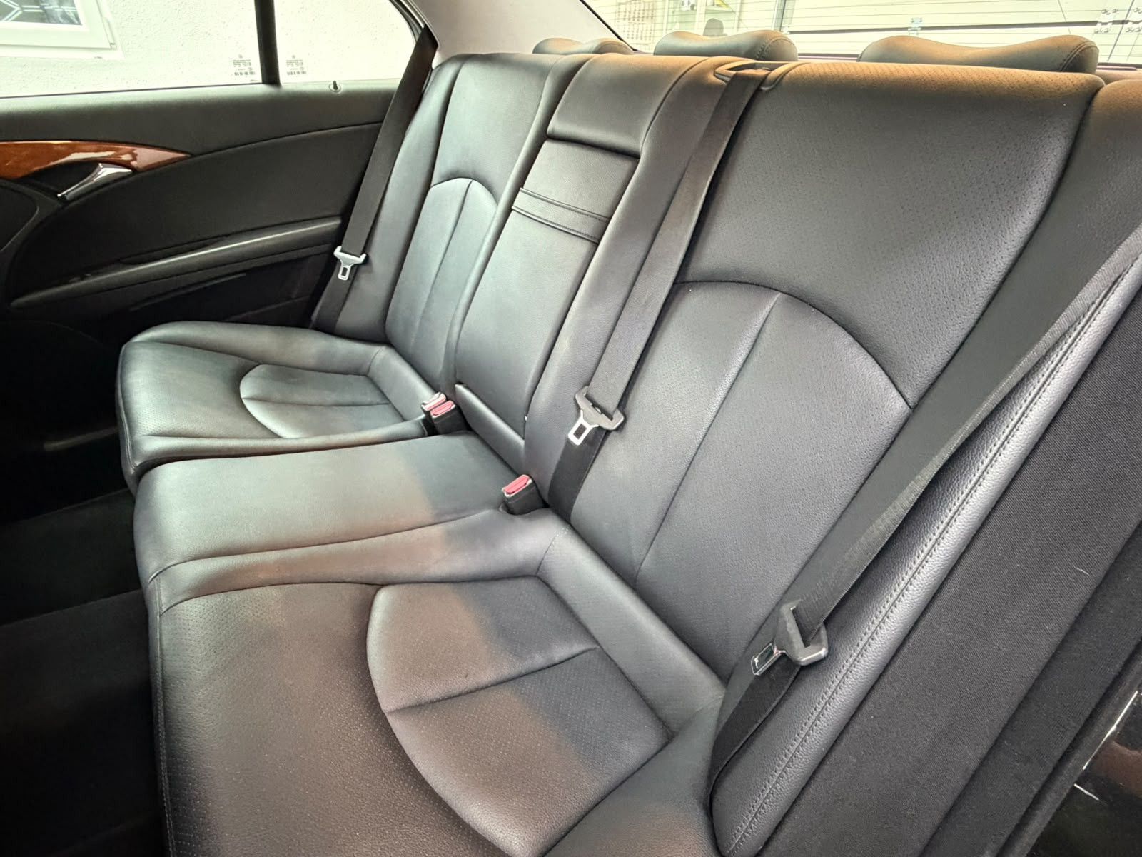 Fahrzeugabbildung Mercedes-Benz E 200 CDI Limousine LEDER/SHZG/TÜV 04.28/