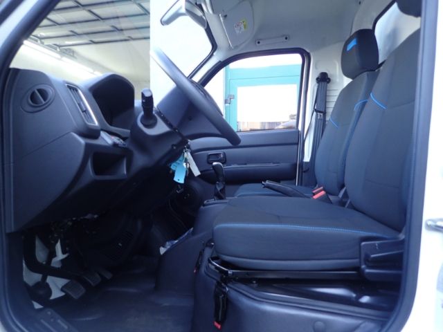 Fahrzeugabbildung Piaggio Porter NP6 LR SW LPG TOP Kofferaufbau 307Radstan