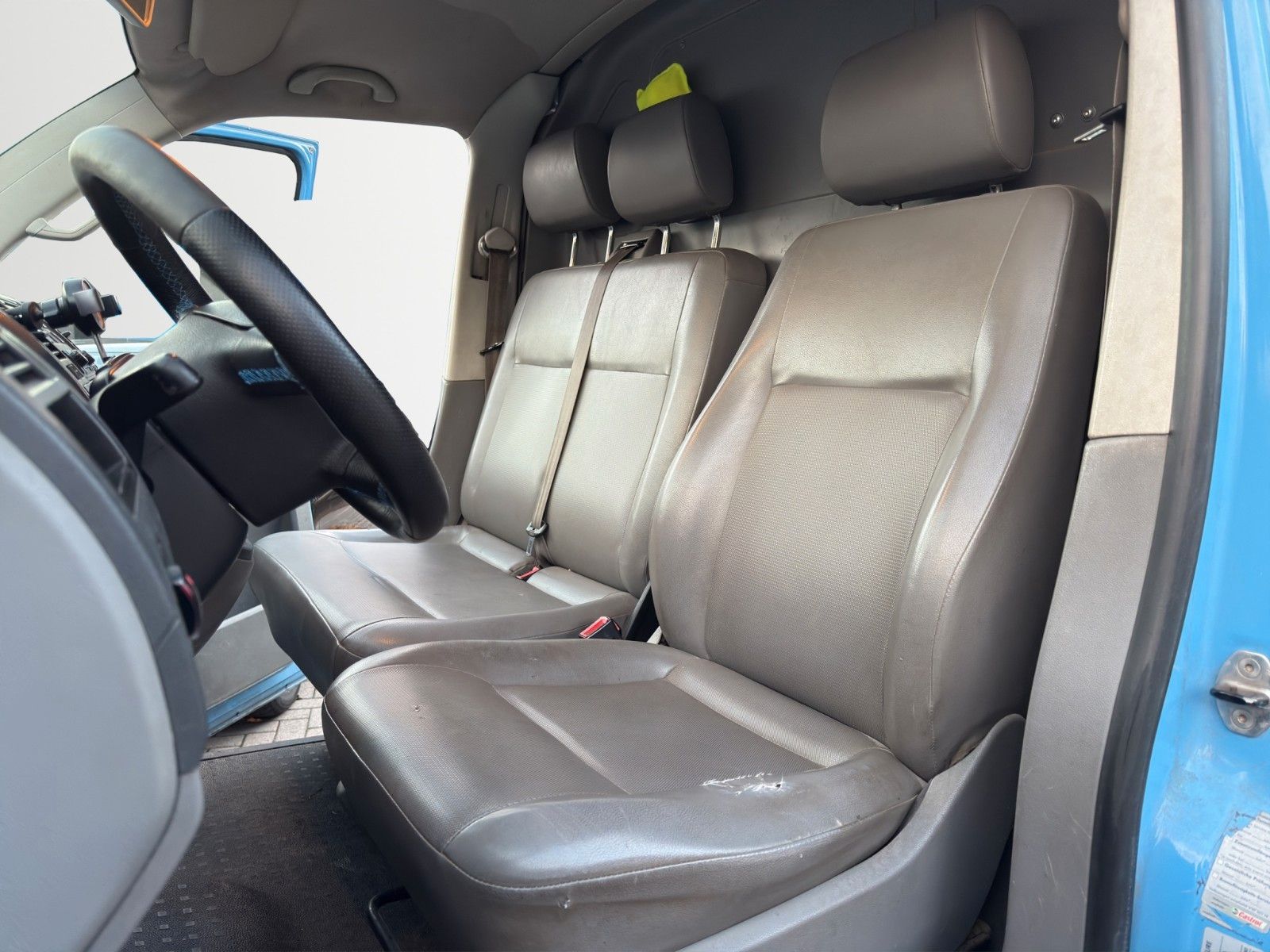 Fahrzeugabbildung Volkswagen T5 TRANSP. KASTEN LR 1.9 TDI STANDHEIZ.  TEL