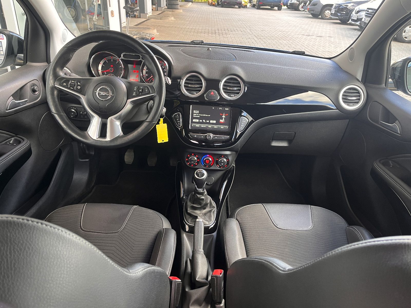 Fahrzeugabbildung Opel Adam 1.4 Unlimited