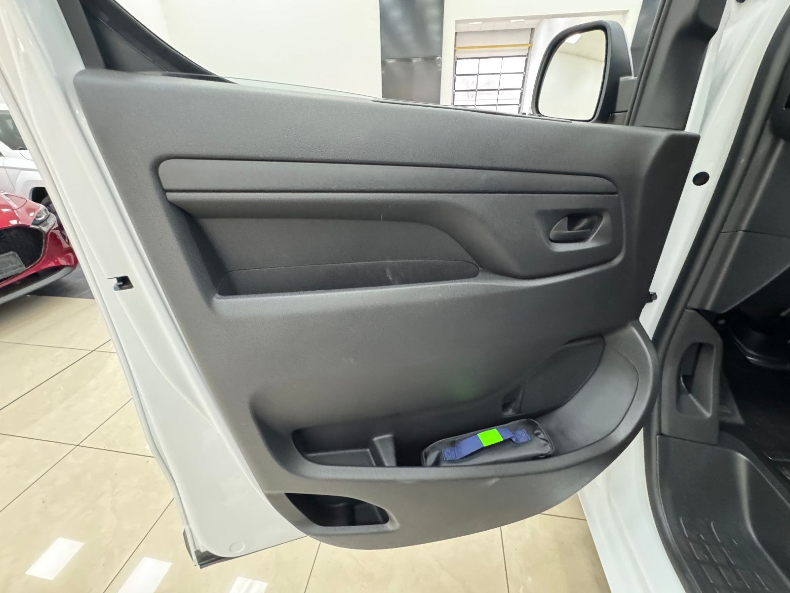 Peugeot Traveller - Bild 44