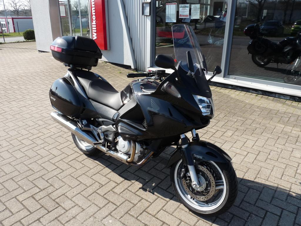 Honda NT700V ABS Einzigartig guter Zustand