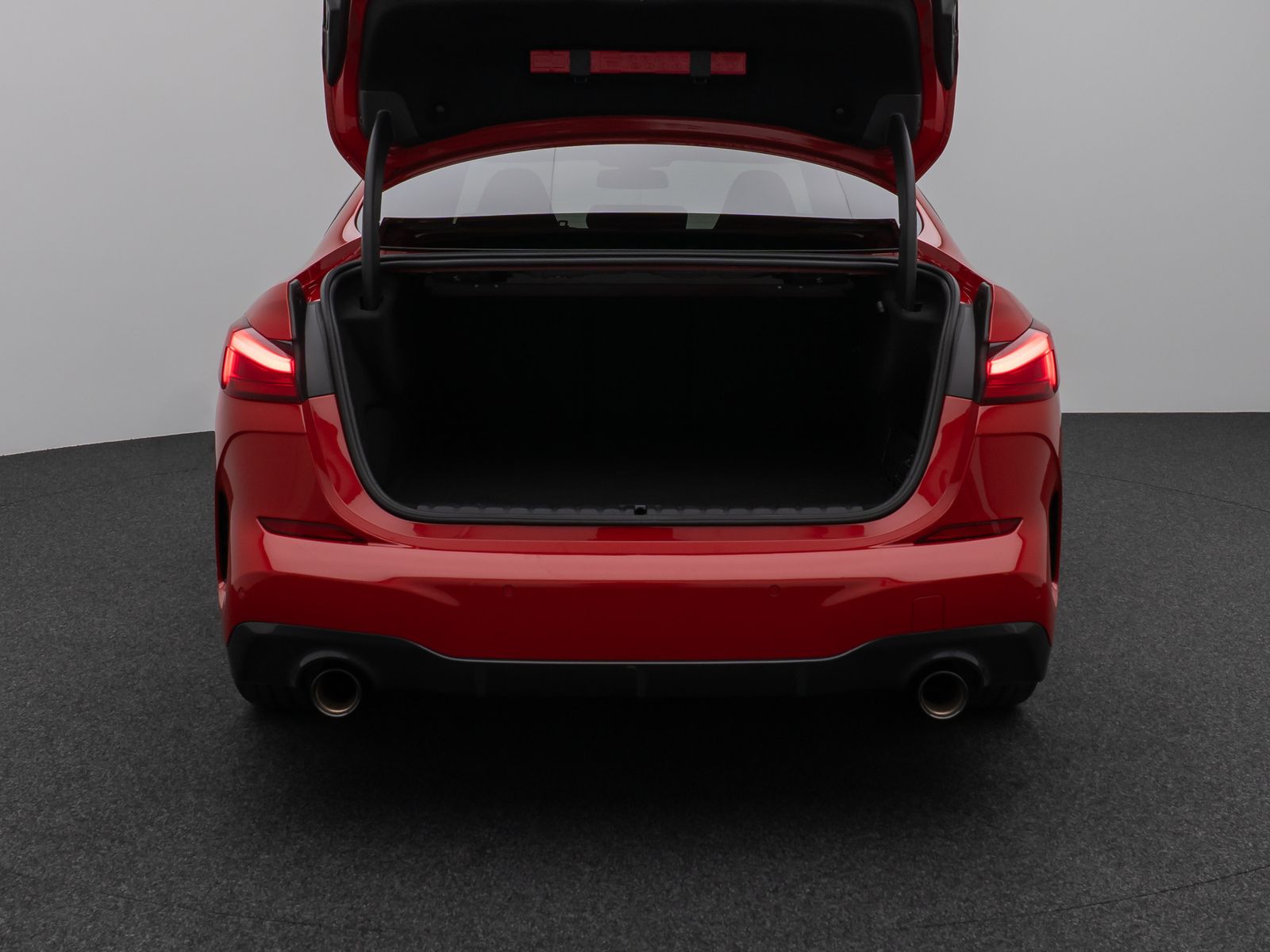 Fahrzeugabbildung BMW 220i Gran Coupé xDr M Sport Panorama Kamera H/K