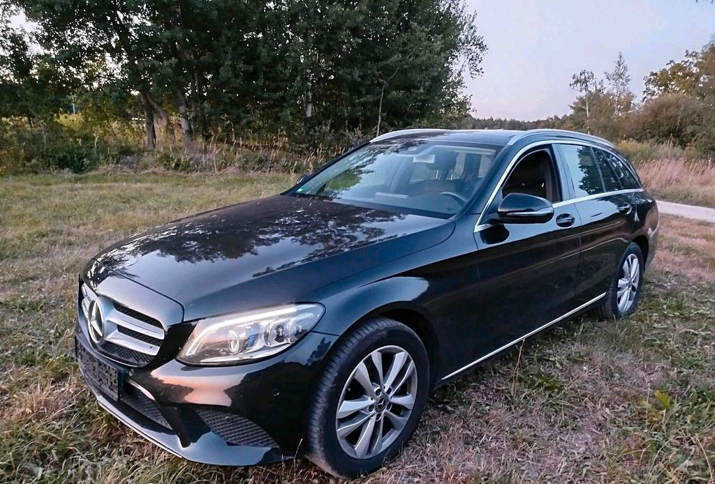 Image of Mercedes-Benz C 220