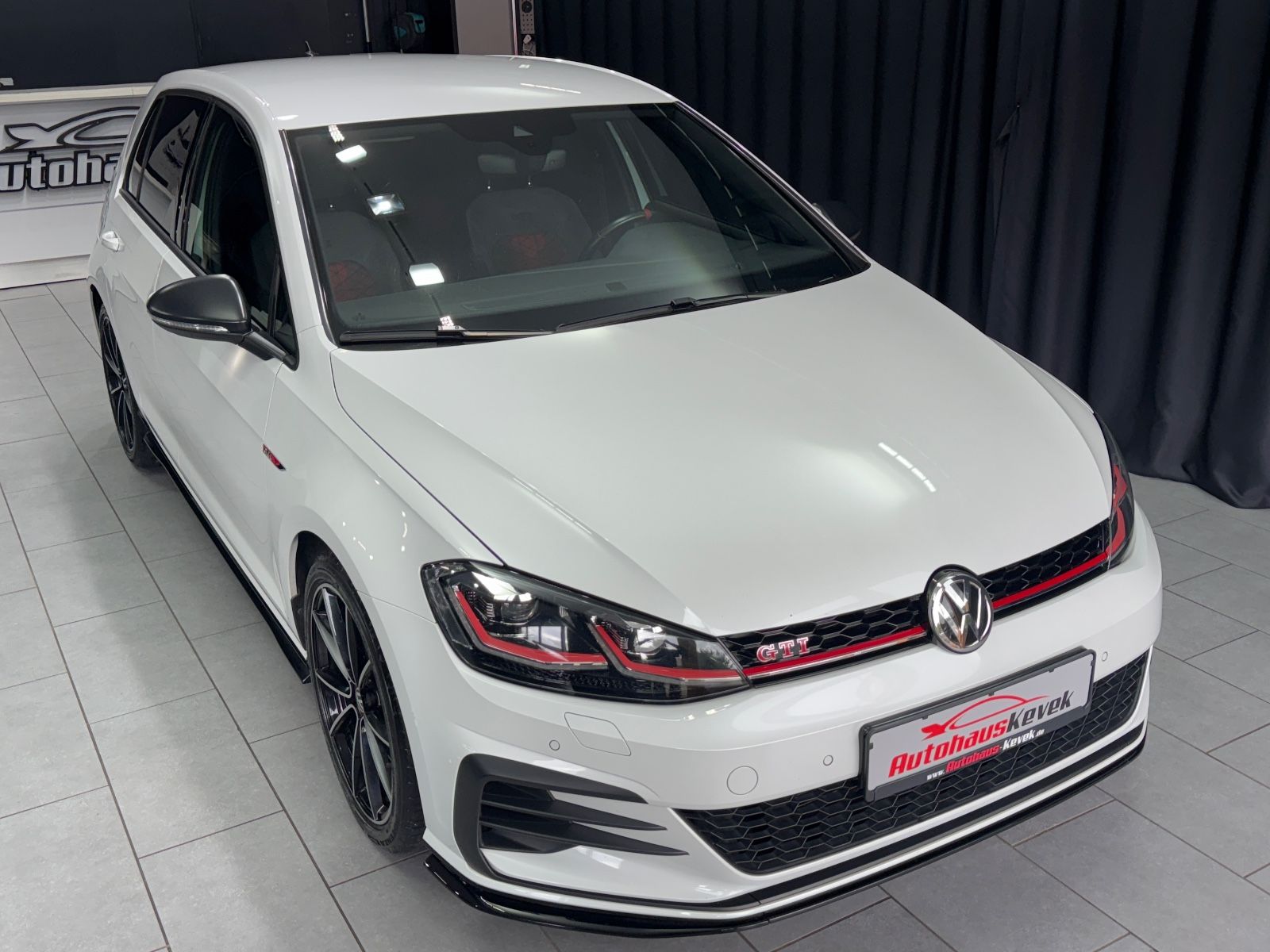 Fahrzeugabbildung Volkswagen Golf VII Lim. GTI TCR|DSG|NAVI|KAMERA|ACC|