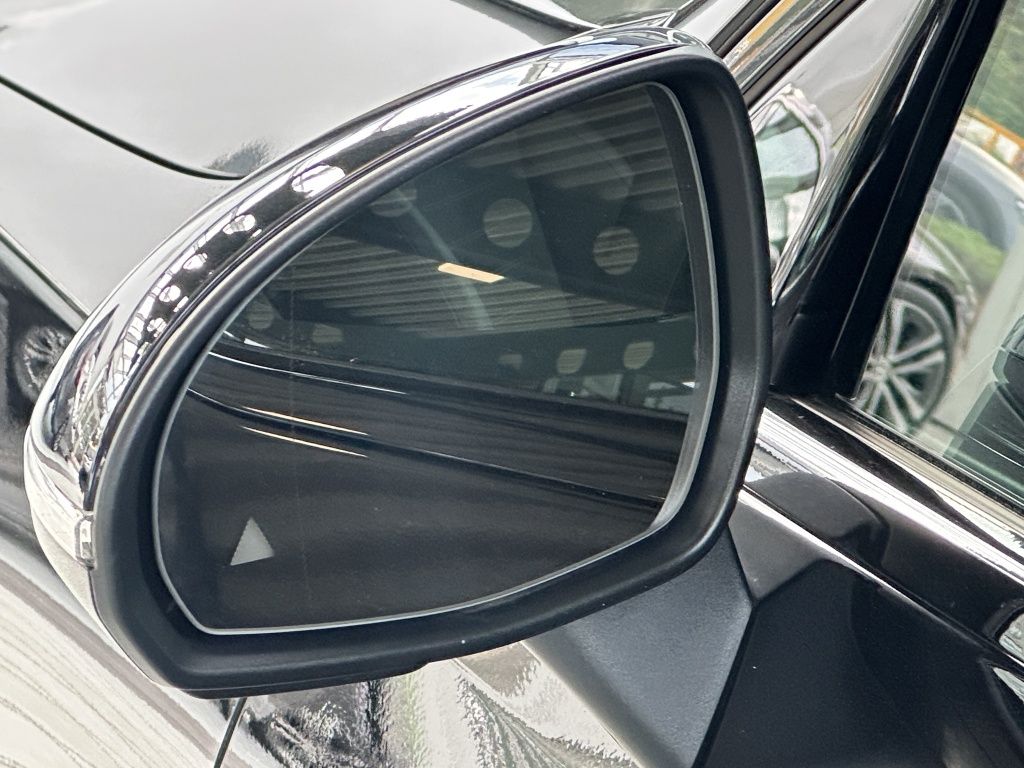 Fahrzeugabbildung Mercedes-Benz GLC 200 4MATIC AMG*Night*Navi*KeyLess*PDC*RFK
